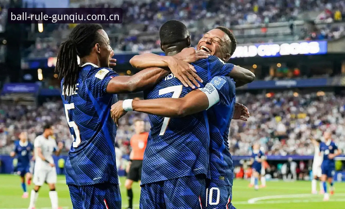 姆巴佩世界杯16球追平克洛泽，2-0胜伊拉克比赛复盘与数据详解